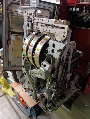 Mills_Compact_Mech_1.jpg