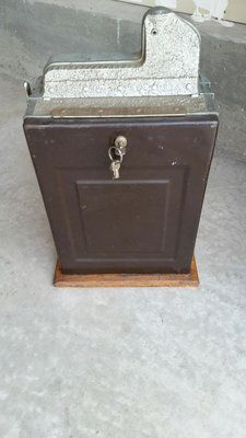 Mills-3-handle.jpg