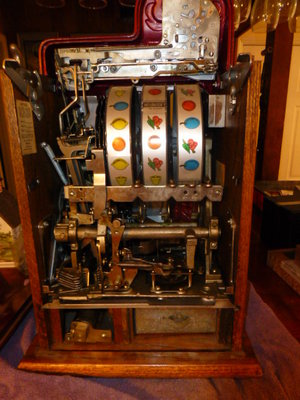 Slot Machine 001.JPG