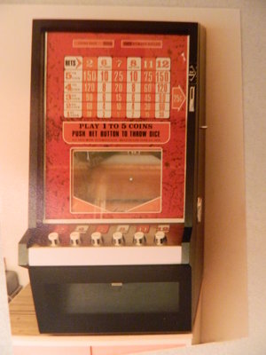 Roman Industries 25c 'Crap Shooter' (35mm) (2).JPG